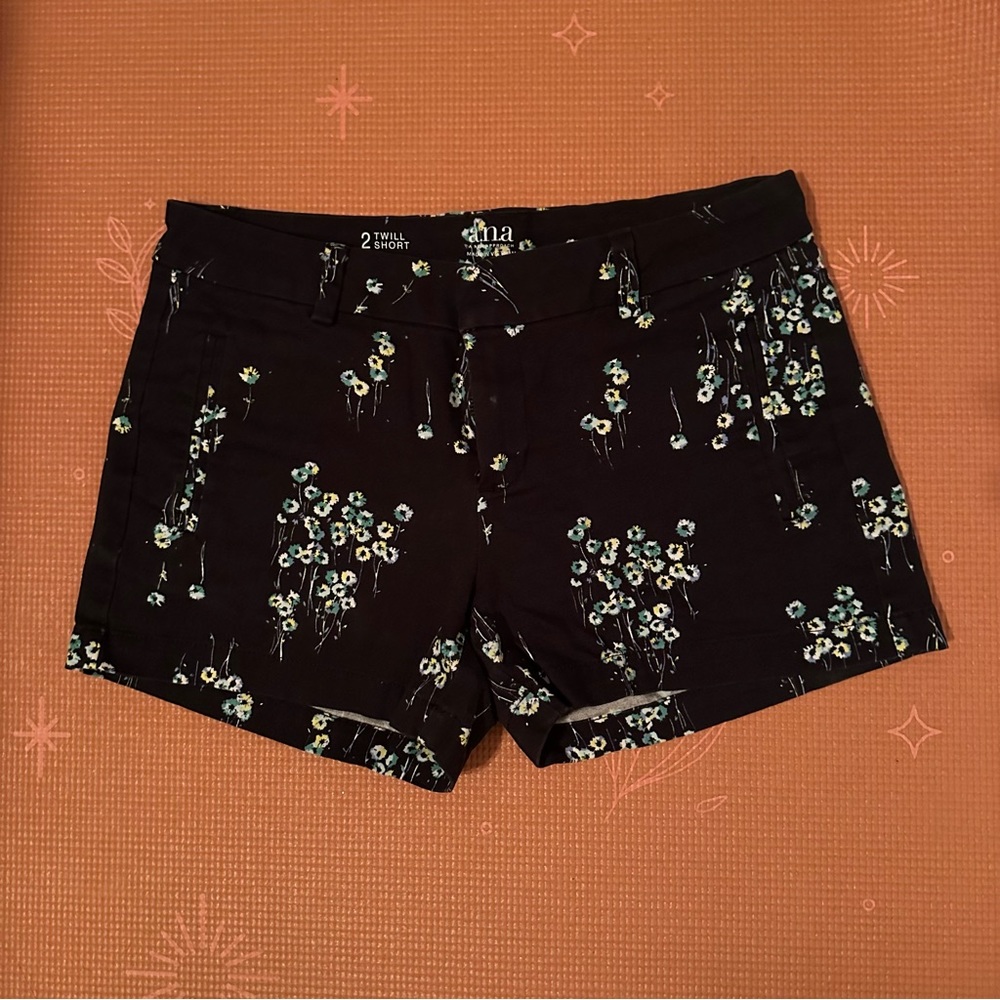 Ana Dark Tone Floral Summer Shorts - Size 2 women’s